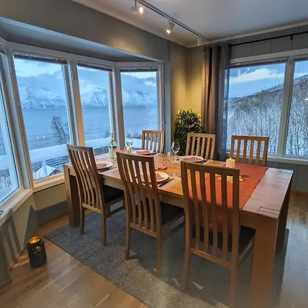 Feriehus Lyngenfjord Olderdalen